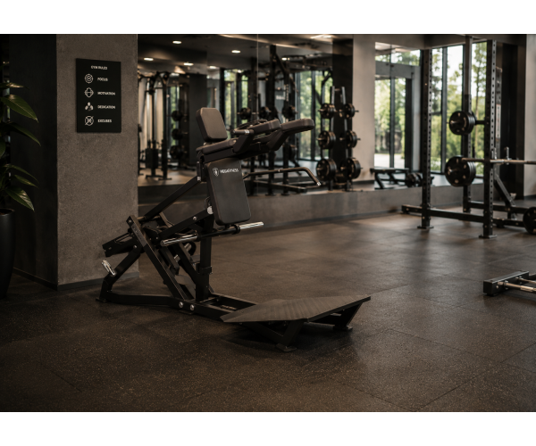 Plate Loaded V Squat | Megafitness