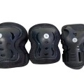  Protective Gear for Roller Skating Black | Megafitness
